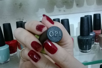 Cách chọn và sơn móng đẹp, an toàn